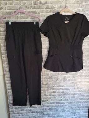Cherokee Infinity Black Straight Leg Pants & V-Neck Top Scrub Set, Work Wear  S